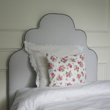 Charger l'image dans la galerie, Tête de lit modèle Pèlerine (coton rayé gris)