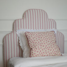 Charger l'image dans la galerie, Tête de lit modèle Pèlerine (Coton rayé rose)
